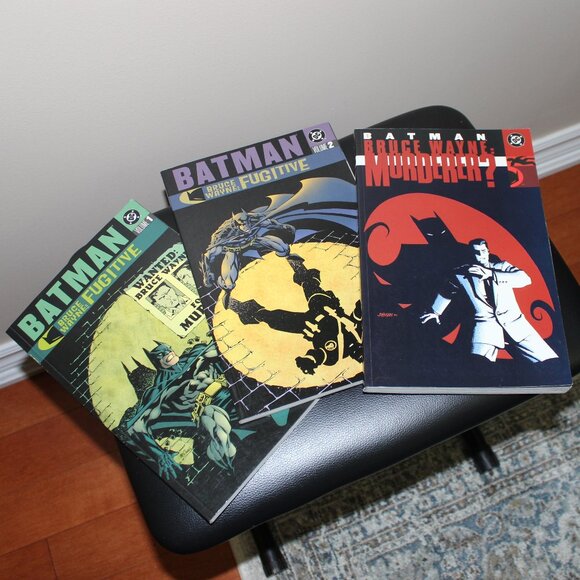 3/$77❤️3x graphic novels - Batman: Bruce Wayne Murderer + Fugitive Volumes 1&2 - Picture 1 of 7